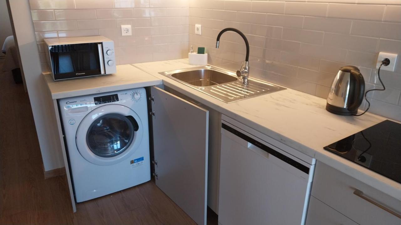Uni Island - City Heart Suites Iraklion Buitenkant foto