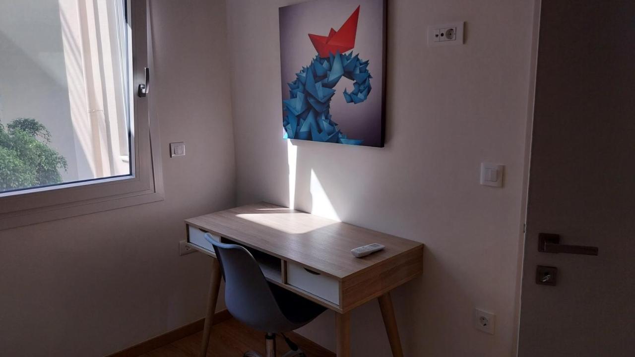 Uni Island - City Heart Suites Iraklion Buitenkant foto