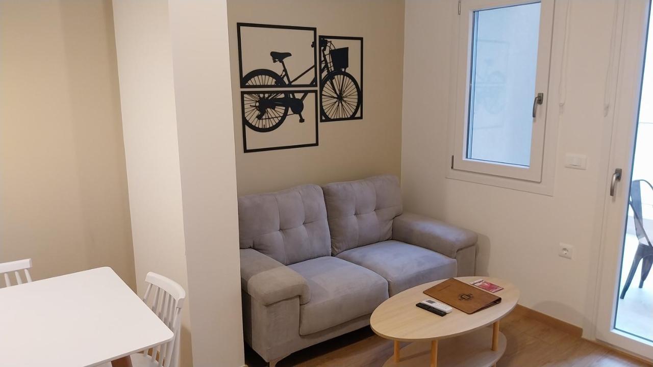 Uni Island - City Heart Suites Iraklion Buitenkant foto